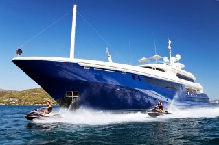 MY MARY JEAN II - At Anchor With Jetskis